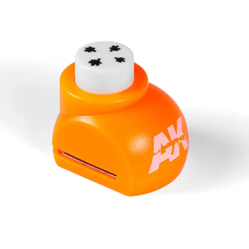 Ak Interactive 9172 Leaves Punch Maple 135 / 132 / 54Mm 1