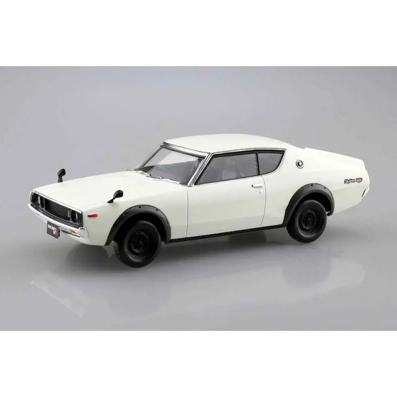 Aoshima 1/32 Snap Nissan C110 Skyline Gt-R White 1