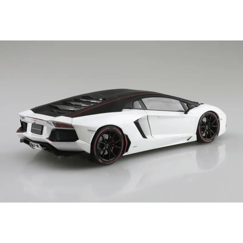 Aoshima A020212 1/24 2015 Lamborghini Aventador Pirelli Edition 2