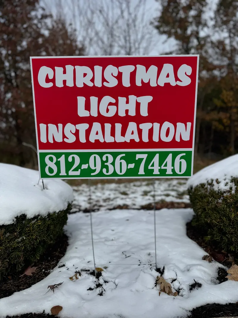 Christmas Light Installation Yard Sign – 24" × 18" Red & Green 1