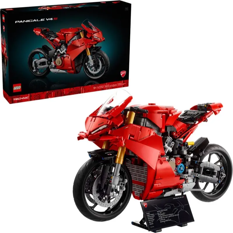 Lego 42202 Technic Ducati Panigale V4 S Motorcycle 1