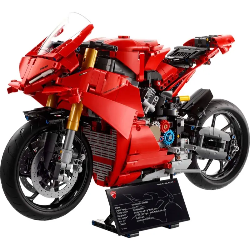 Lego 42202 Technic Ducati Panigale V4 S Motorcycle 2