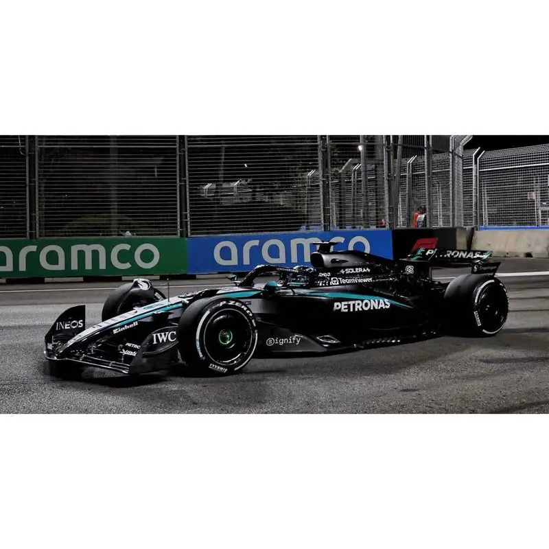 Minichamps 117251863 1/18 Mercedes-Amg Petronas W16 E Performance Winner Singapore Gp 2025 George Russell 1