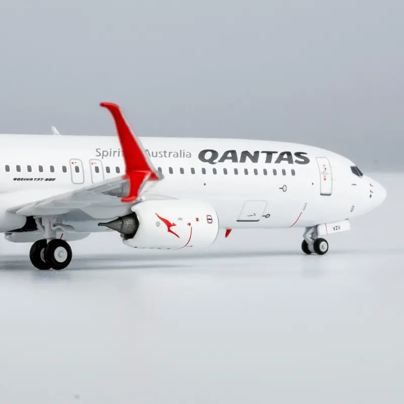 Ng Models 58236 1/400 Qantas 737-800/W Vh-Vzu 1St Qantas Boeing 737 To Wear The Split Scimitar Winglets 1