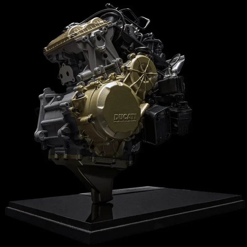 Pocher Hkm124 1/4 Ducati Superquadro V2 Engine Diecast Model Kit 2