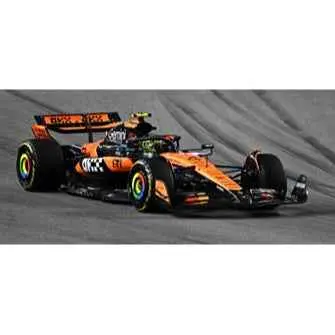 Spark S9590 1/43 Mclaren Mcl39 No.4 & No.81 Formula 1 Constructors' Champion 2025 Lando Norris & Oscar Piastri 1