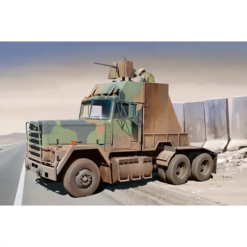 Trumpeter 01084 1/35 M915 Gun Truck 1