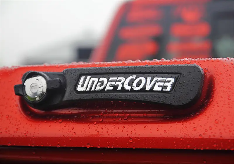 Undercover Uc1158L-Gaz Ex Hard Tonneau Cover – 5.2 Ft For 2015.2–2021 Colorado/Canyon 1